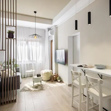 Old Town Deluxe Apartment
